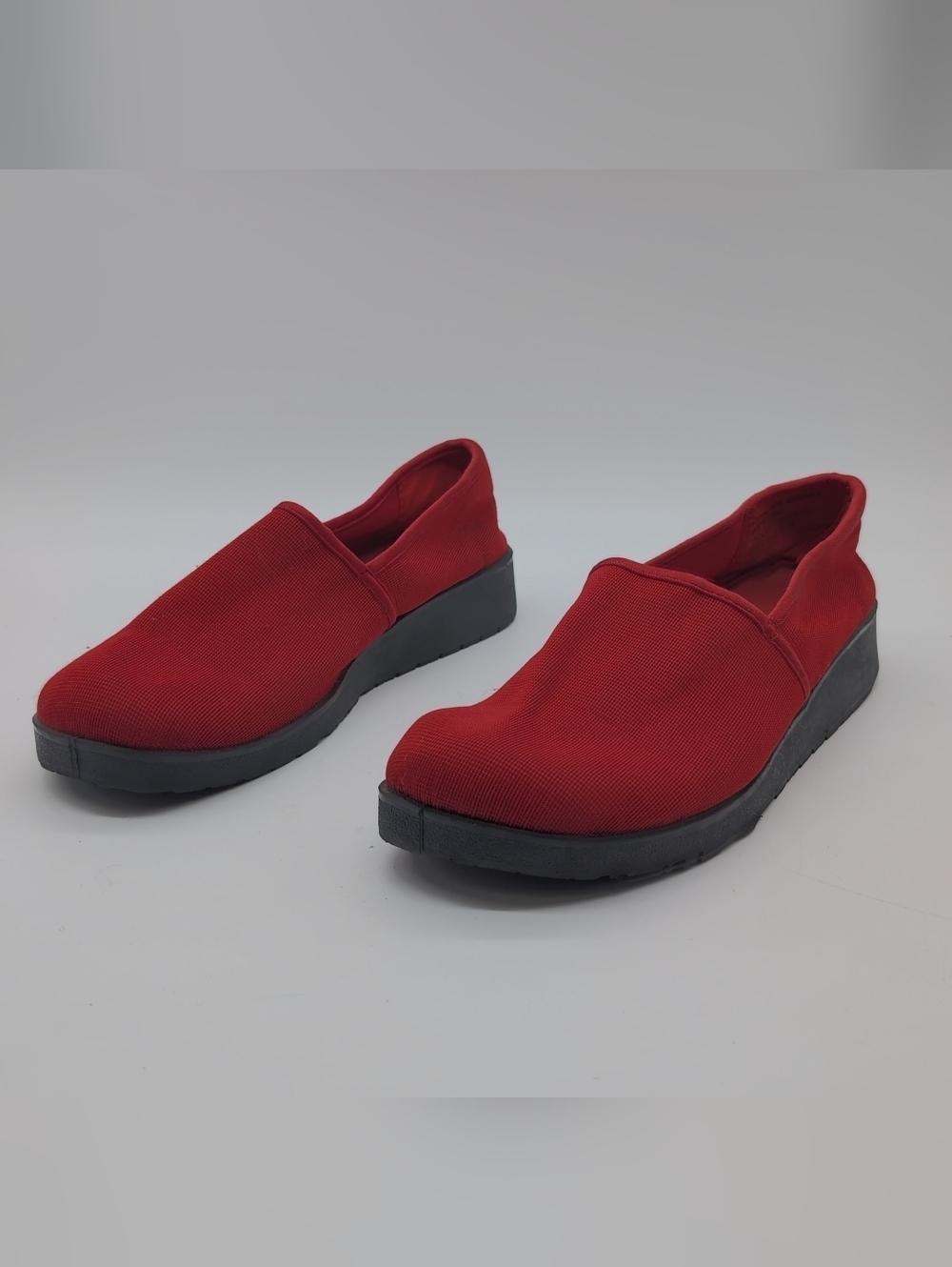 Airstep Ellen Sz 10 Red Slip-On Flats with Black Sole